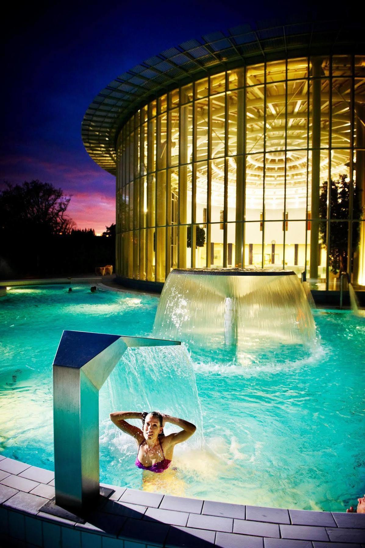 La Villa Des Fleurs Spa Exteriör bild
